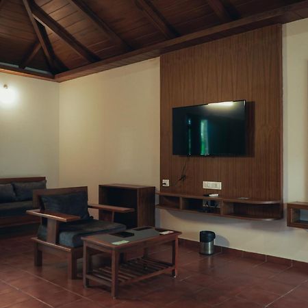 Coorggavadana Hotel Madikeri Ngoại thất bức ảnh