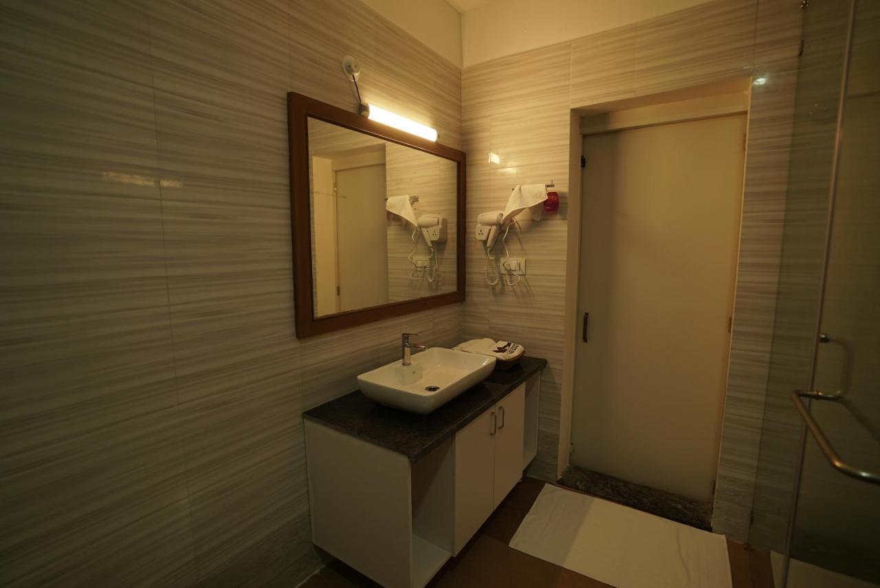 Coorggavadana Hotel Madikeri Ngoại thất bức ảnh