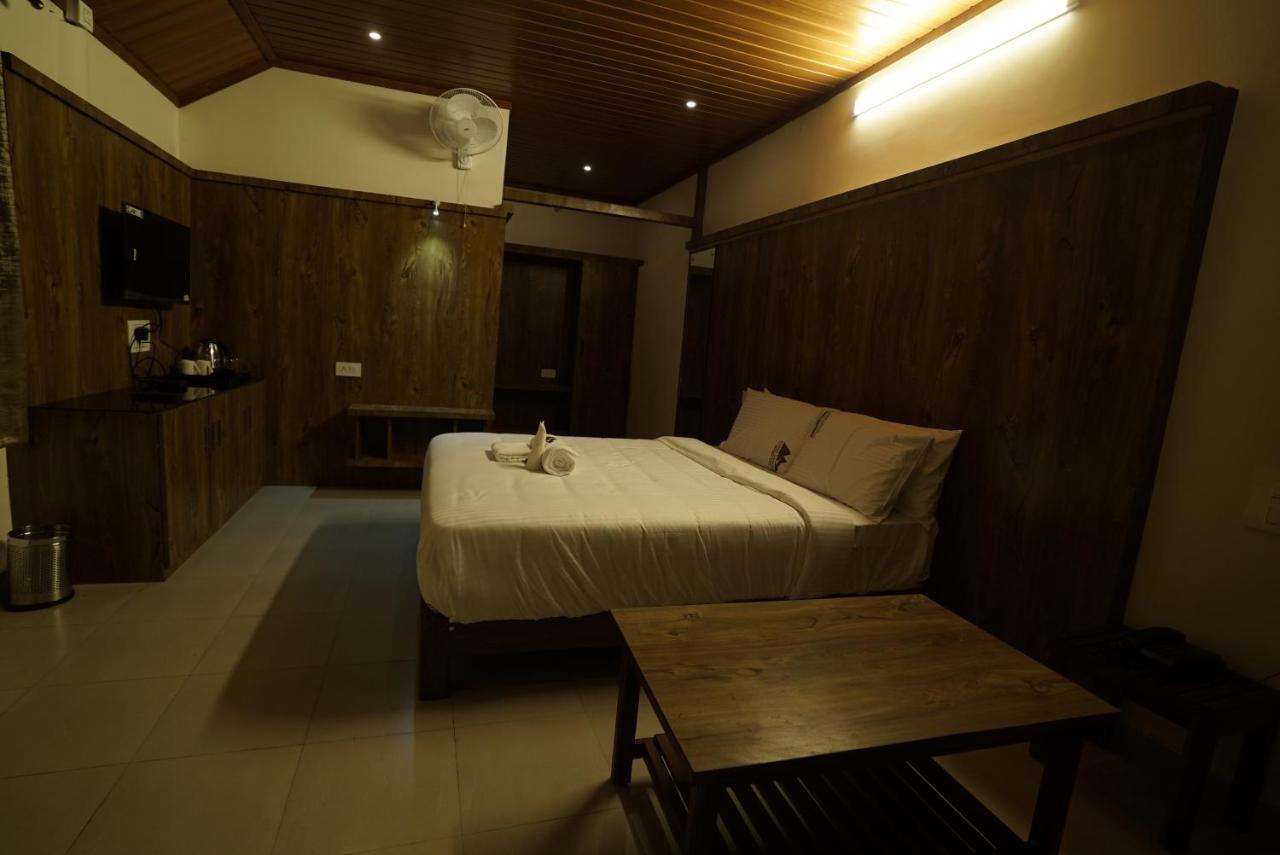 Coorggavadana Hotel Madikeri Ngoại thất bức ảnh