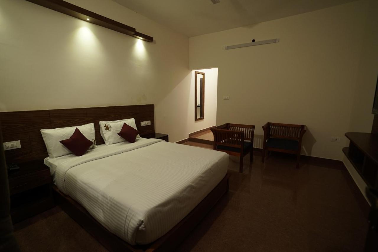 Coorggavadana Hotel Madikeri Ngoại thất bức ảnh