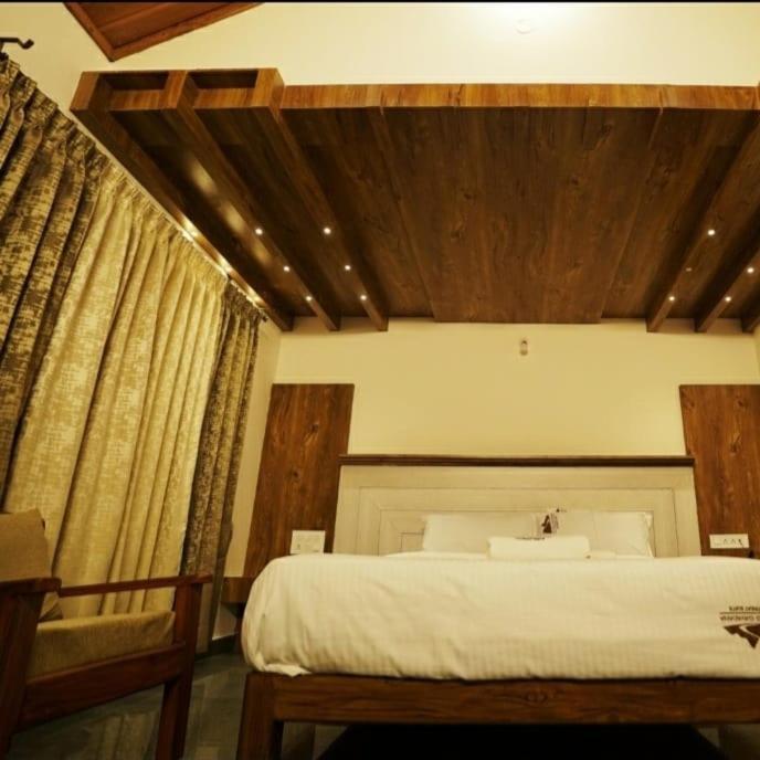 Coorggavadana Hotel Madikeri Ngoại thất bức ảnh