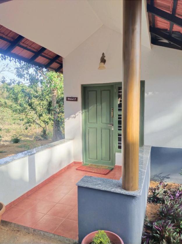 Coorggavadana Hotel Madikeri Ngoại thất bức ảnh